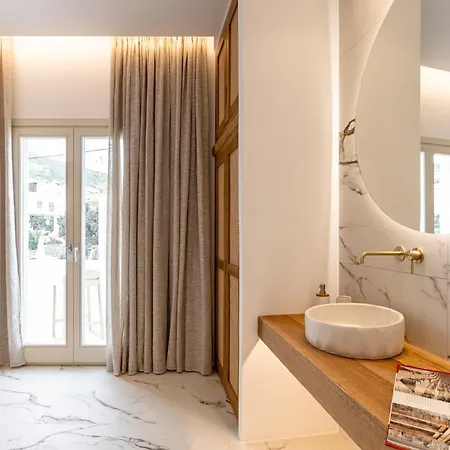 Apartment Elaia *